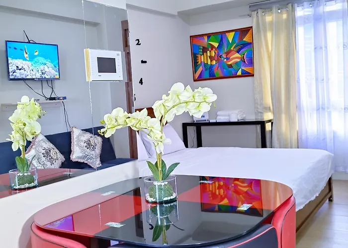 1br And Unit @ 150 Newport Near Naia 3