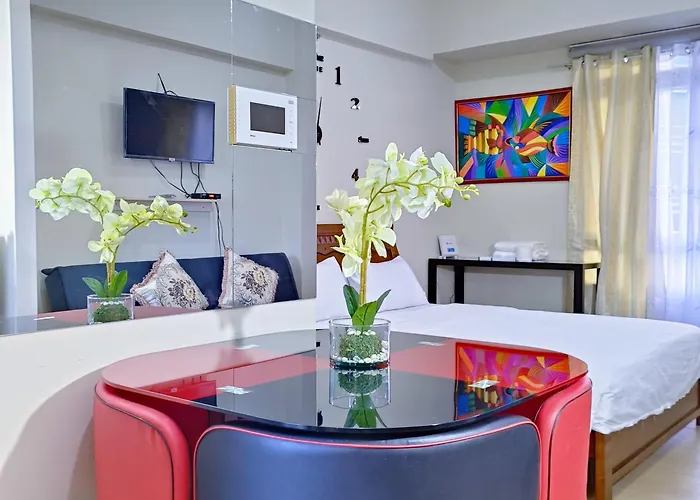 1br And Unit @ 150 Newport Near Naia 3 *