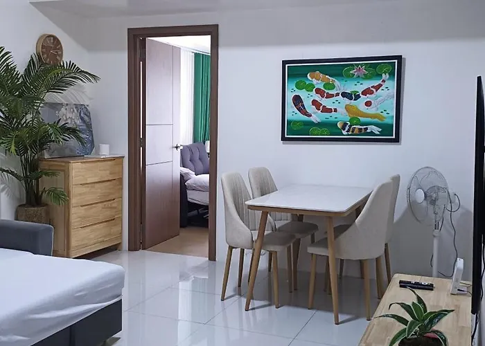 1br And Unit @ 150 Newport Near Naia 3 *
