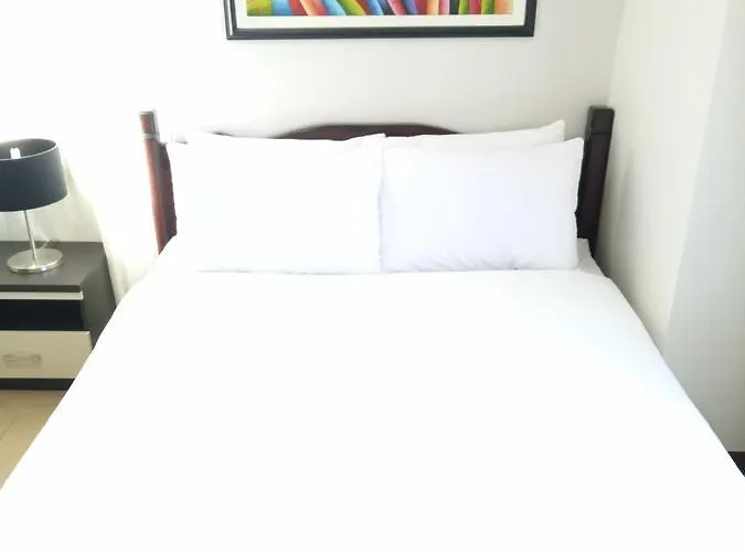 Apartment 1br And Unit @ 150 Newport Near Naia 3 Manila