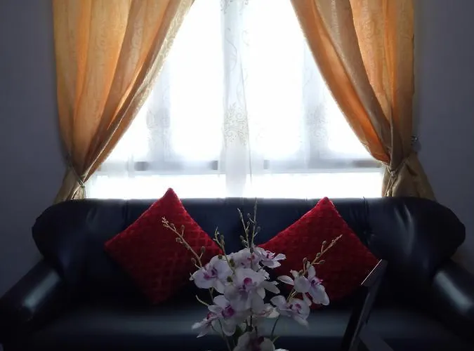 1br And Unit @ 150 Newport Near Naia 3 Apartment Manila