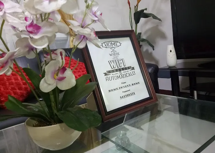1br And Unit @ 150 Newport Near Naia 3 Apartment *